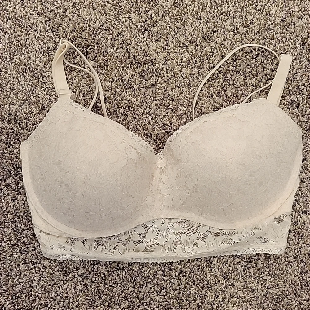 NWT Victoria's Secret push up lace bralette - Picture 1 of 6